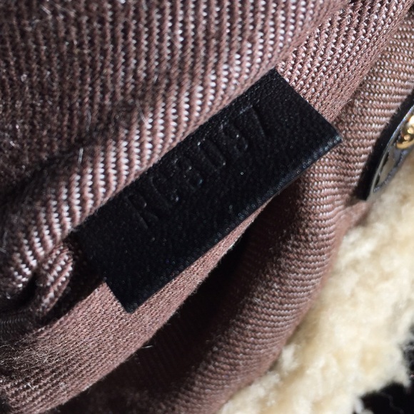 Limited edition authentic shearling Louis Vuitton - Picture 4 of 4